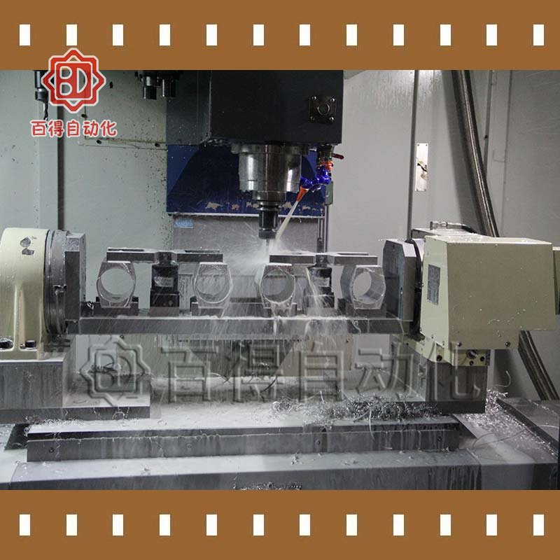 百得金屬加工中心機床工作現場